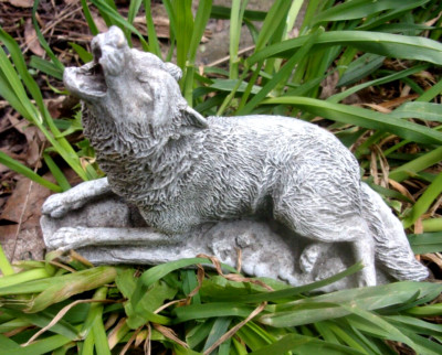 Latex wolf mold plaster cement casting mould  5''L x 2''W x 3.5''H