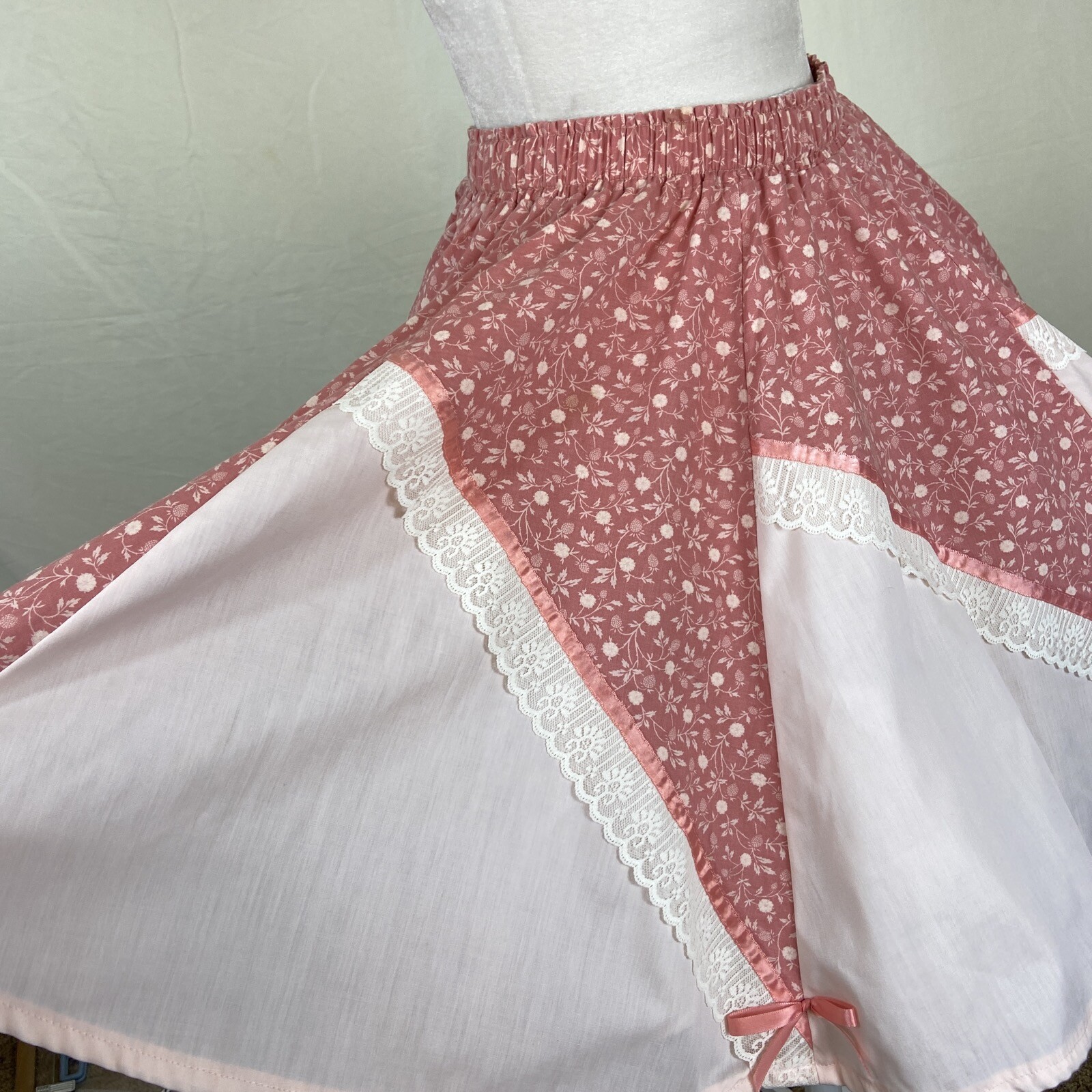 Square Dance SKIRT Peach / Orange Ivory lace Trim Mondiki Sz M eBay