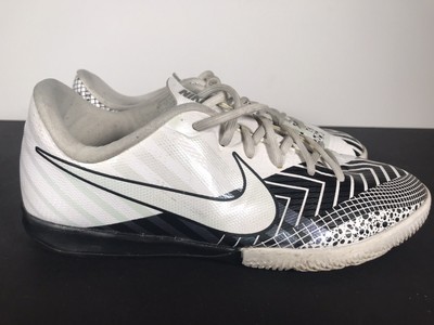 Nike Mercurial Vapor 13 Mds Indoor Soccer Shoes White Black C 1175 110 Size 5 Y Ebay