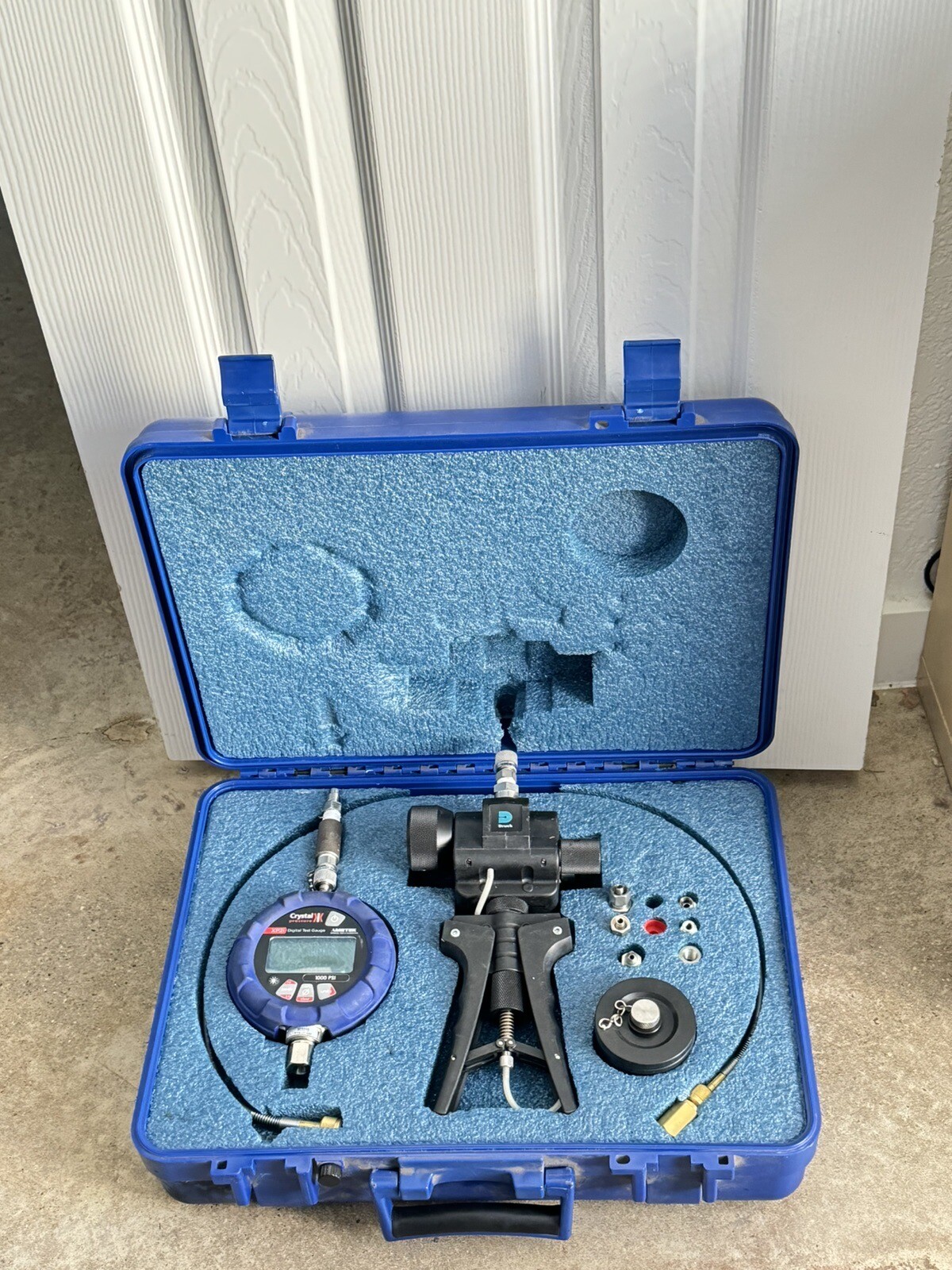 GE Druck PV411 Pressure and Vacuum Hand Pump Calibration Kit W/ Crystal