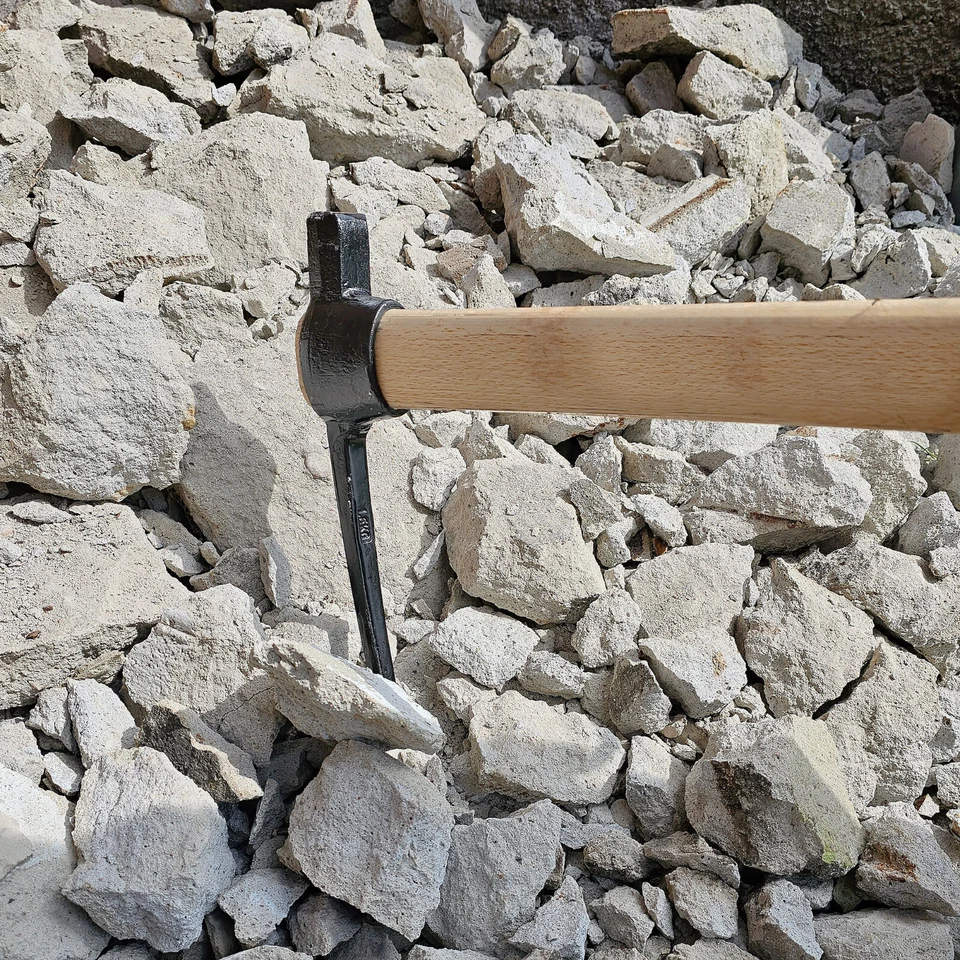 Spitzhacke 1,5 KG mit Stiel Holzgriff 90cm Kreuzhacke Flachhacke Flachspitzhacke - Bild 2 von 4