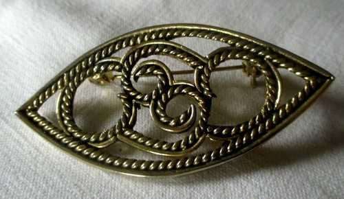 Ancenne broche noeud d'amour ou boucle grenat bohème vctorenne
