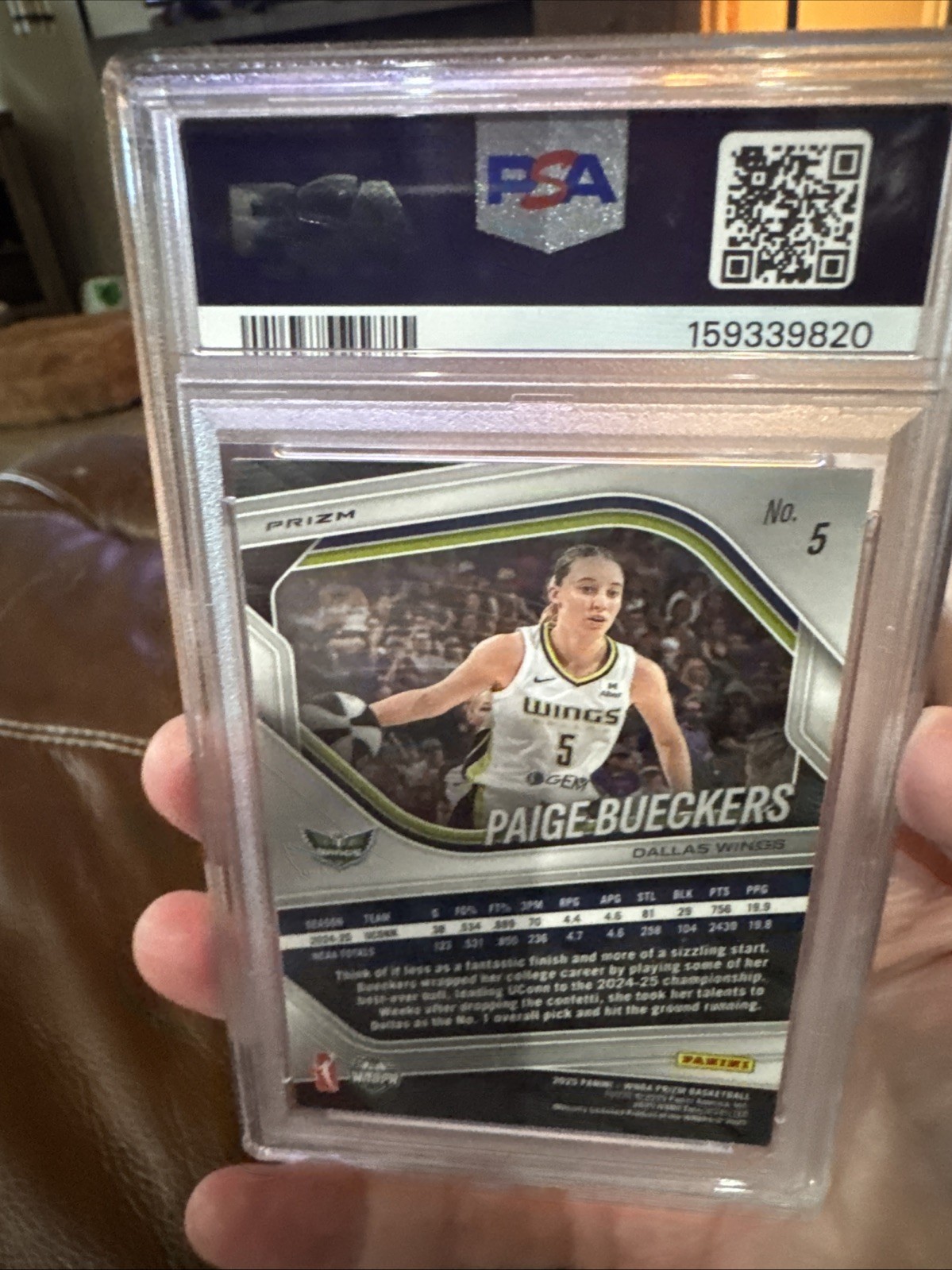 2025 Panini Prizm Paige Bueckers WNBA Logo Border Parallel RC Rookie Wings PRISM view 4