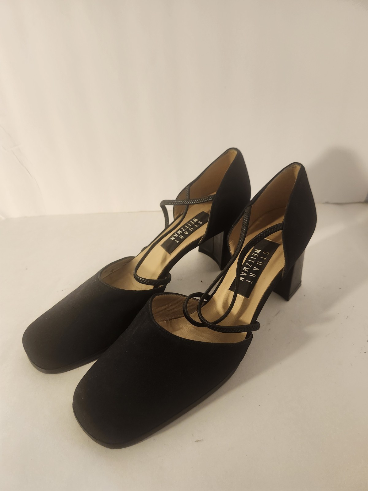 Stuart Weitzman Black Crepe Womens 8B TENSOR Pumps Block Heel Criss Cross Strap