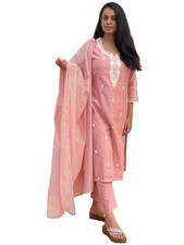 Women Cotton Blend Kurta Pant With Dupatta
