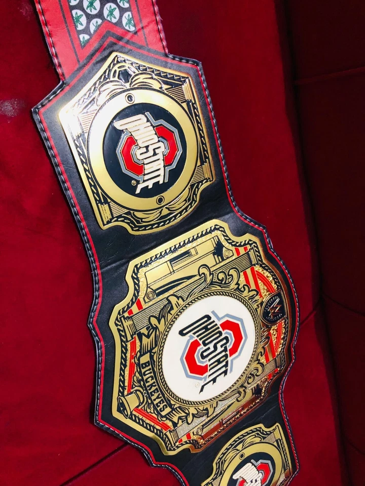 Пояс Ohio State Buckeye ТИТУЛ ЧЕМПИОНА РЕСТЛИНГА ВЗРОСЛЫЙ РАЗМЕР РЕПЛИКА 4 мм цинк - Изображение 3 из 4