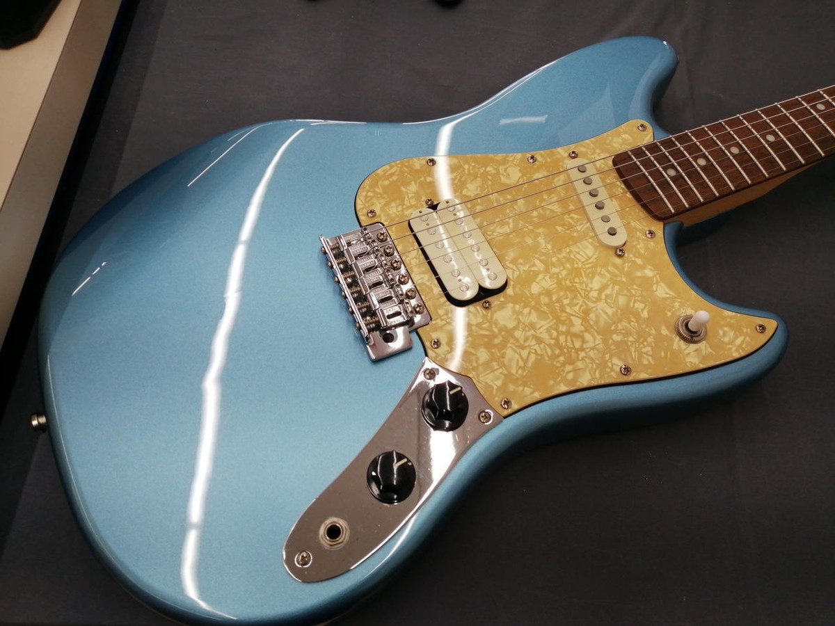 Squier FSR Cyclone Electric Guitar Pearl Blue Used From Squier FSR Cyclone Electric Guitar Pearl Blue Used From