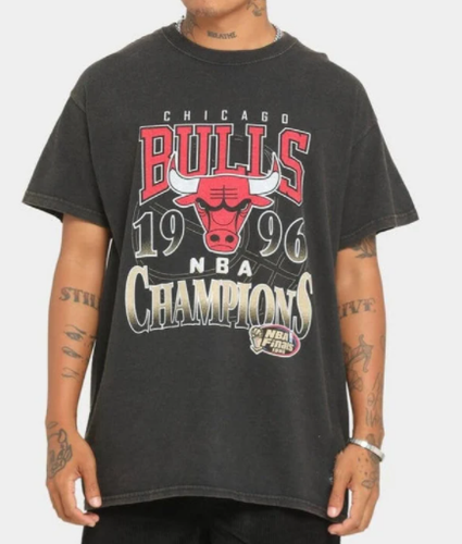 Buy Vintage Chicago Bulls 1996 
