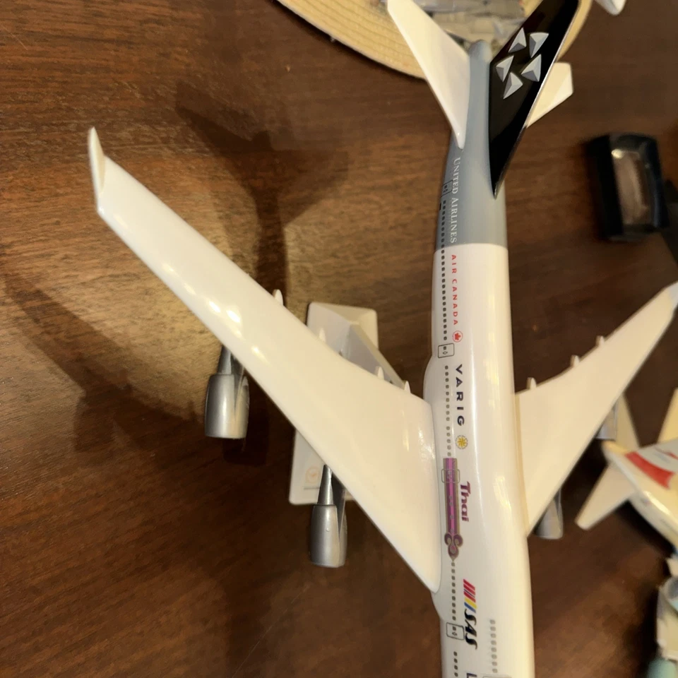 Herpa 1/200 Boeing 747-400 Lufthansa Star Alliance D-ABTH 550635 plastics - Image 2 of 4