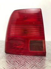 Rückleuchte Heckleuchte Schlusslicht links VW Passat B5 3B2 3B5 945 095 J