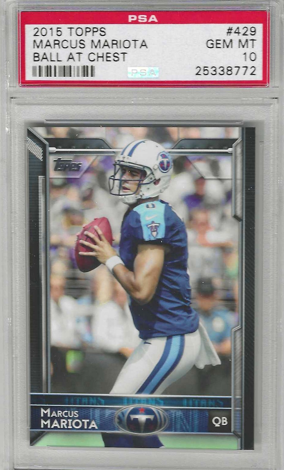 Marcus Mariota Topps #429 Ball at Chest