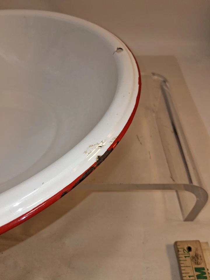 Vintage Enamelware Large Wash Basin/tub White with Red Trim 13.5” Diameter  - Image 4 of 4
