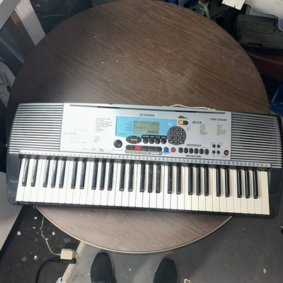 Yamaha PSR-225GM 61-Key Electronic Keyboard - Read