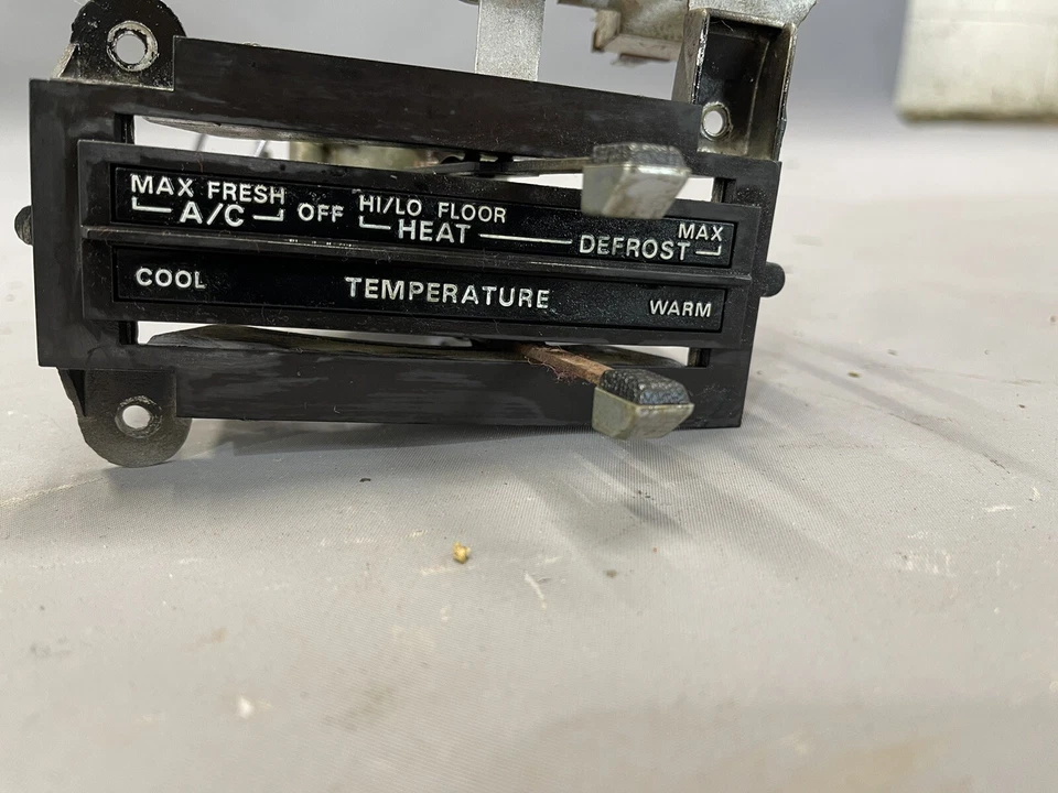 Ford Galaxie LTD 1969 1970 controles de calefacción Country Squire Wagon aire acondicionado Foto 2 de 4