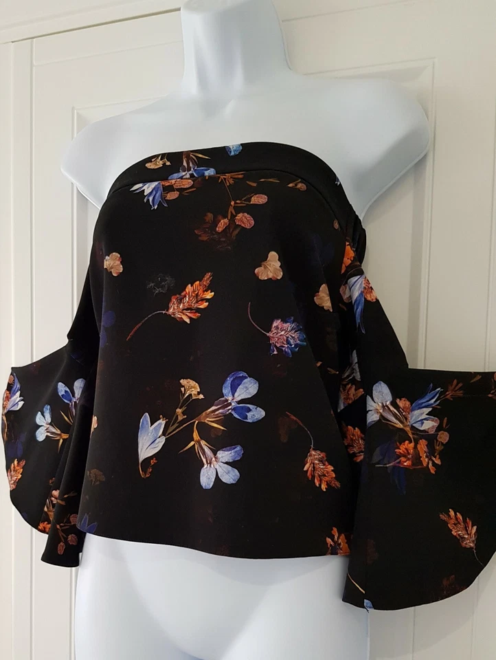 Womens Top Shop Petite Black Floral Cold Shoulder Cropped Boxy Bardot Top 10. - Image 4 of 4