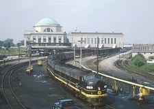 SCL E8A 578 with Train 85 The Everglades at Richmond VA 5 x 7 Photo