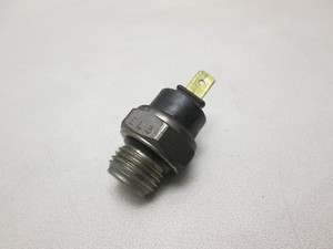 Thermoschalter Lüfterschalter Schalter SWITCH THERMO Honda XL 1000 Varadero