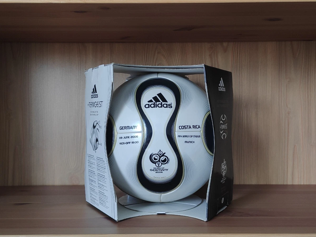 Preços baixos em Bola Adidas 2006 | eBay