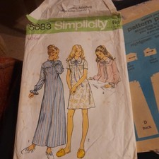 Vintage 70’s  Simplicity 5083 Sewing Pattern nightdress/jacket  medium CUT VGC