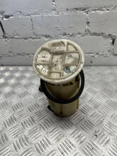 MERCEDES-BENZ E W211 Kraftstofftankpumpe A2114701694 2.20 Diesel 75kw 21511709