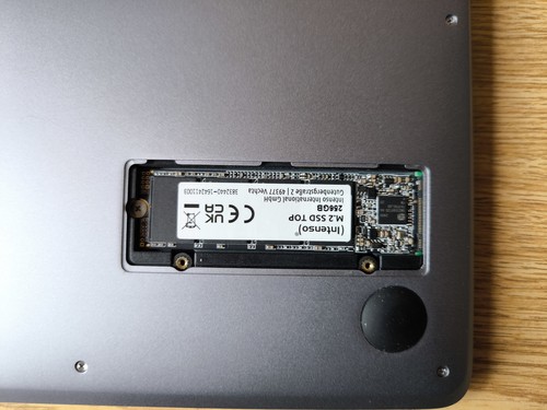 Laptop LincPlus P1/4GB Ram/64GB eMMC/256GB SSD Neu !!! - 第 6/10 張圖片