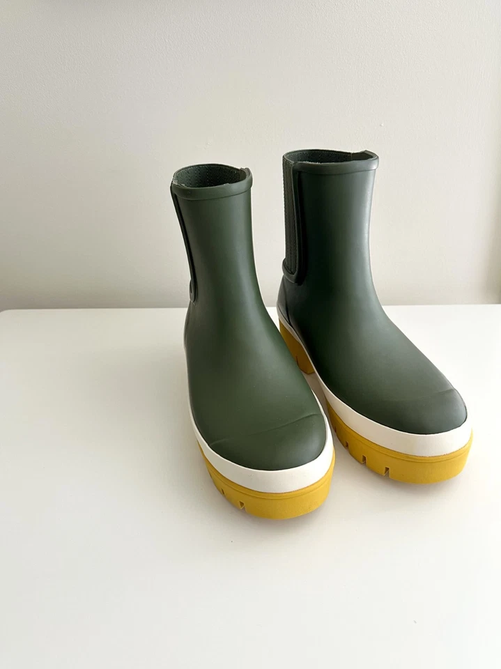 Botas de lluvia al tobillo con suela de goma TORY BURCH en verde/amarillo talla 7 Foto 3 de 4
