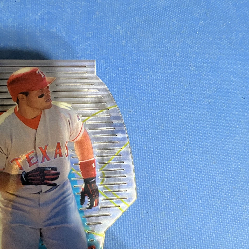 2000 Topps Stadium Club 3x3 Luminous Ivan Rodriguez #3x3/2B HOF MLB 🔥0210 - Image 3 of 4