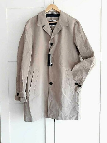 Capa Tommy Hilfiger nueva con etiqueta talla XL