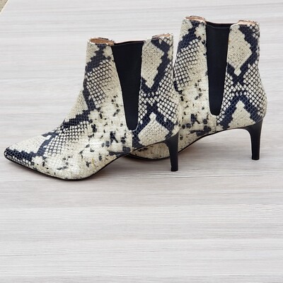 JOIE Womens Ralti Ivory Black Snake Pattern Chelsea Boots EUR
