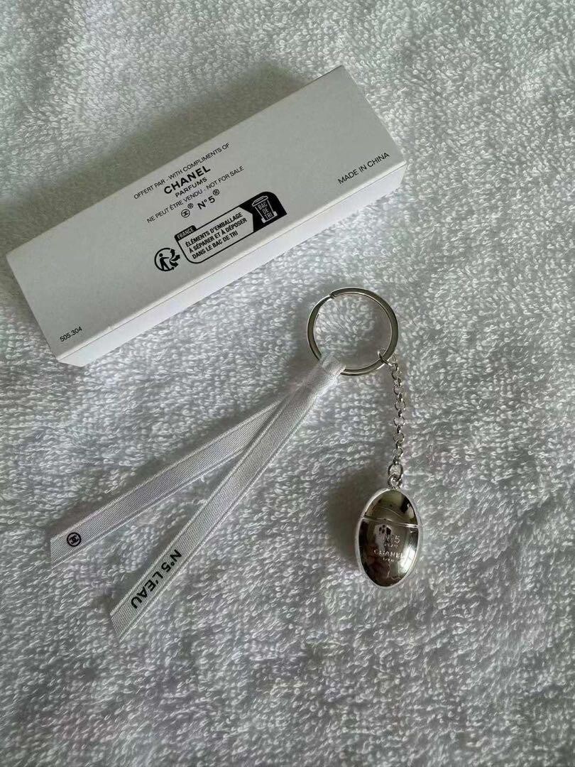 CHANEL L'EAU No. 5 Key Ring Holder Bag Charm Authentic Novelty