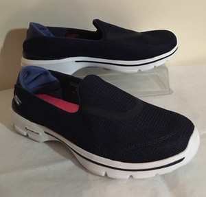 skechers performance go walk 3