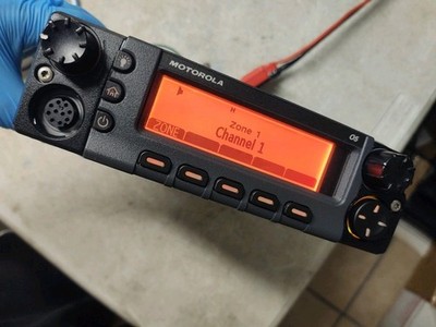 Motorola APX6500 M25URS9PW1AN 7/800 MHZ Mobile Radio w/ O5 Control Head