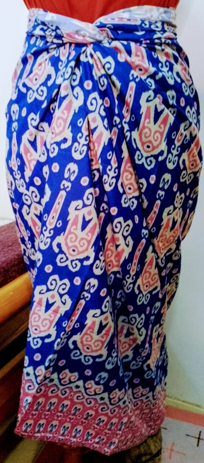 Long skirt wrapped around (Batik)