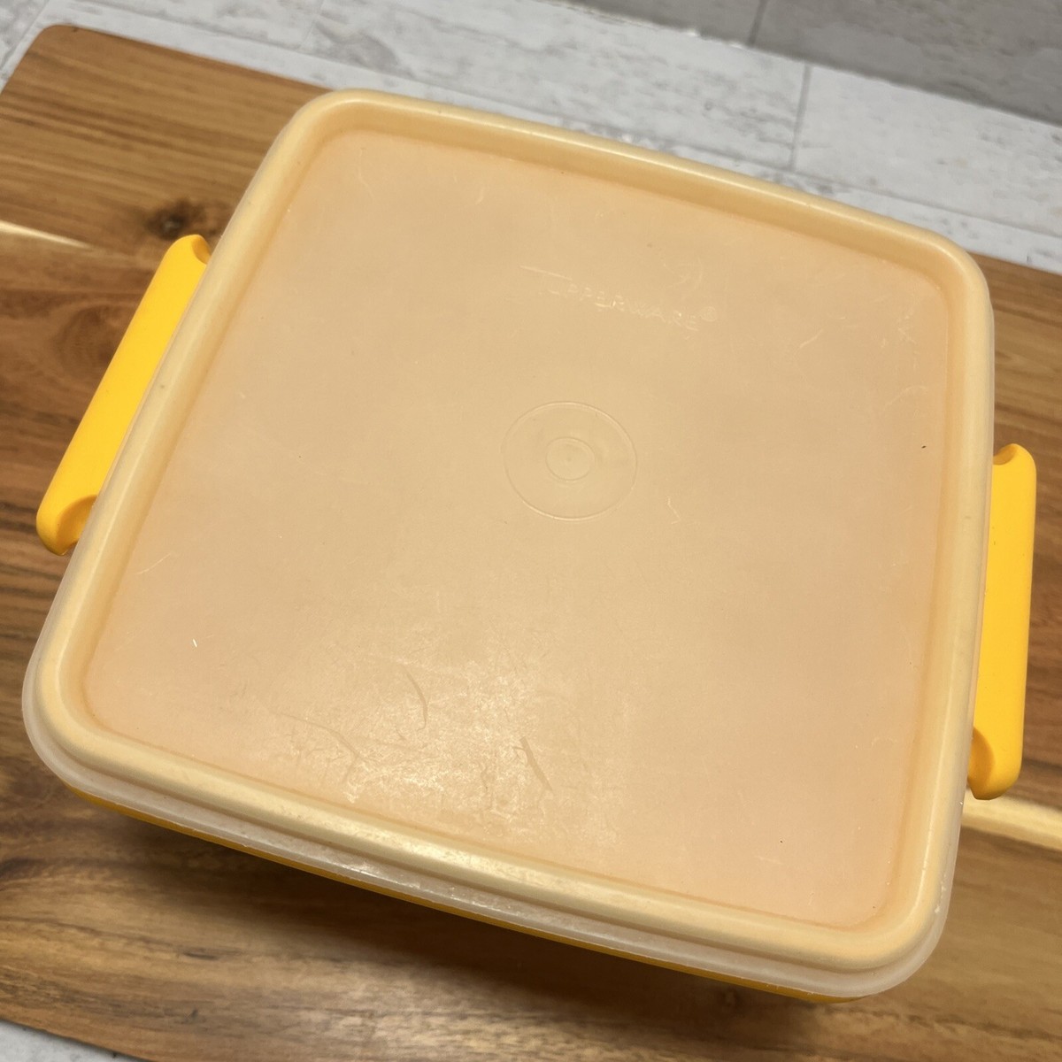 Tupperware Sunburst Picnic 6x6x4 Container W/ Lid RARE Made USA