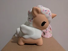 Tokidoki Toki Mochi Donut Squishy Unicorno White Sprinkles - SQUISHY ONLY