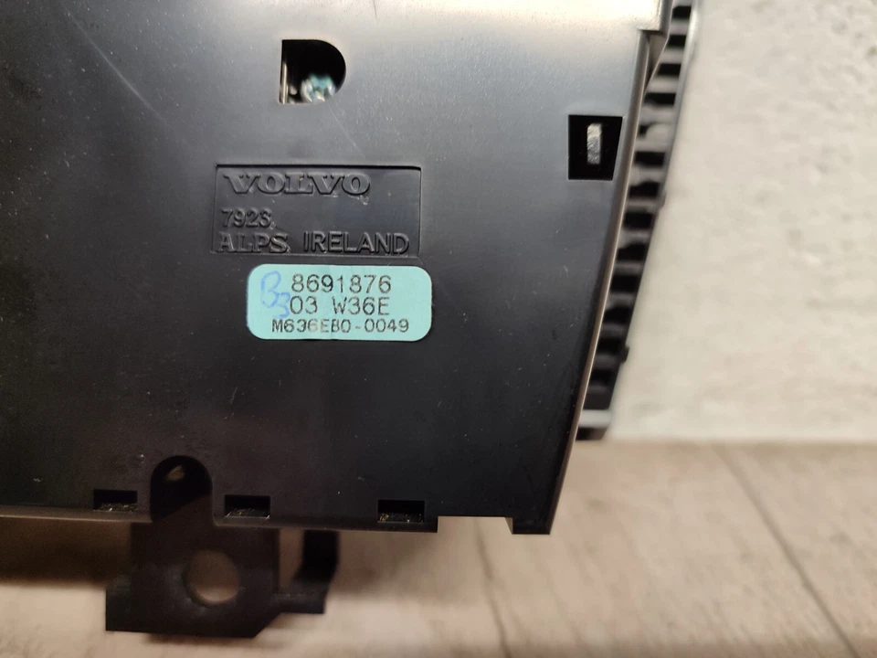 Klimabedienteil Heizungsbedienteil Volvo V70 II XC70 S60 8691876 - Bild 3 von 3