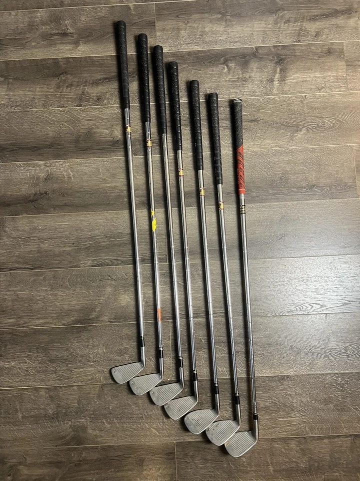 Top-Flite Golf TOUR MID-SIZE Iron Set 3-PW NO 7 CLUB Right Graphite Regular Flex - Image 3 of 4