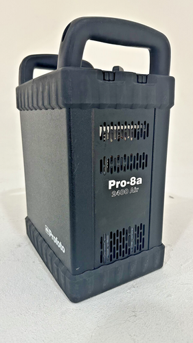 Profoto Pro 8a 2400 W/S Strobe Generator with ProHead - Picture 6 of 11