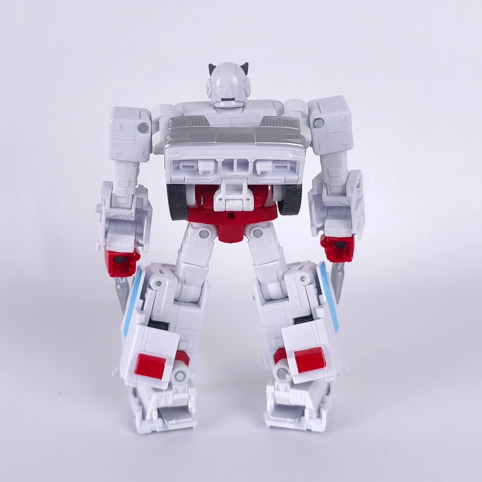 Transformers Autobot Ratchet Studio Series 86-28 Complete - Image 4 of 4