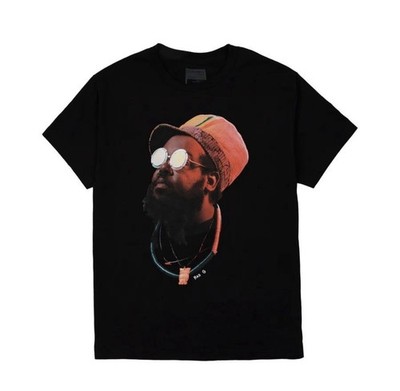 Official Roland RIP RAS G Men's Black Graphic Crew Neck T-Shirt - Medium