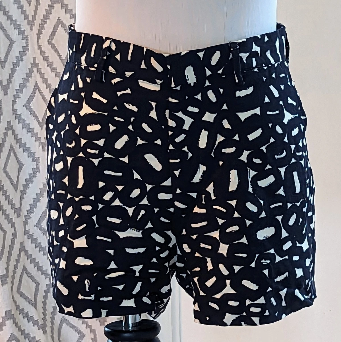 Prada Women s Shorts Black And White Pattern Linen Blend Size 48