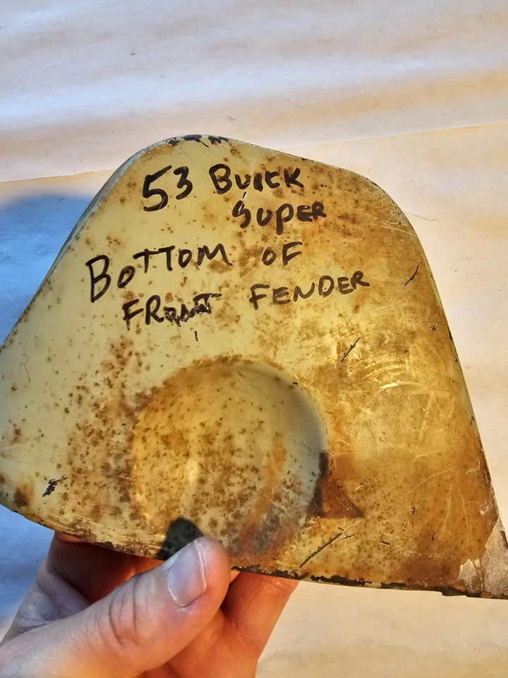 Buick 1953 guardabarros inferior panel de llenado delantero Roadmaster Super 53 lado del pasajero  Foto 3 de 4