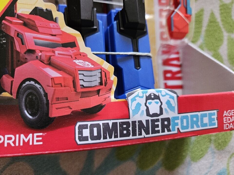 Transformers RID Combiner Force Optimus Prime Class Mosc Rare