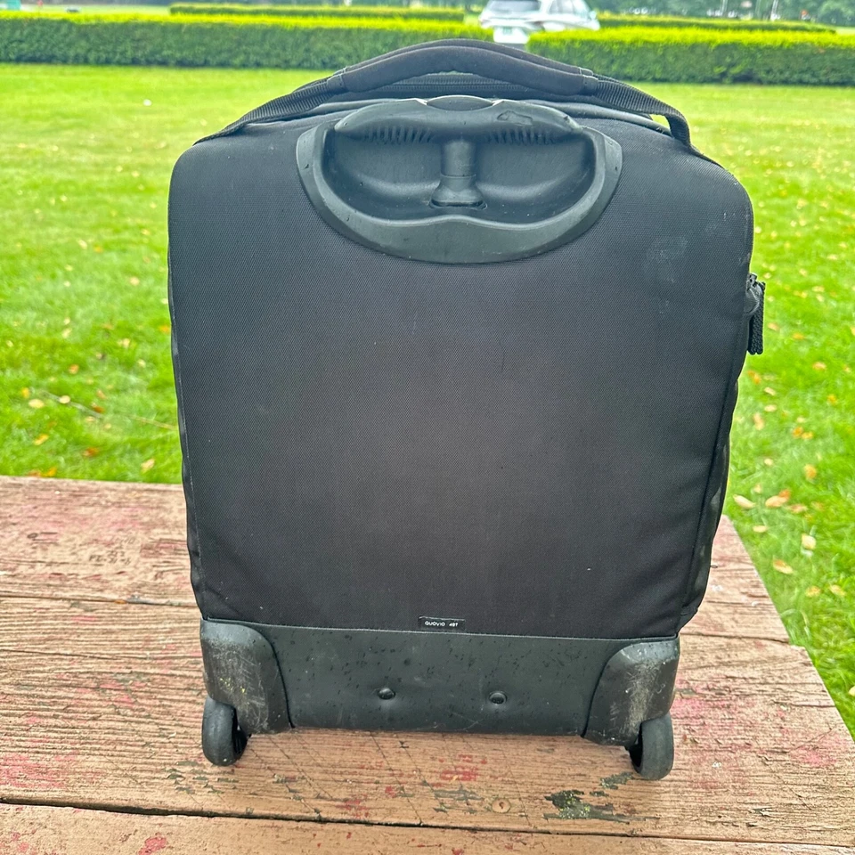 Bolso negro para cámara Vanguard QUOVIO 49T rodillo/carrito Foto 4 de 4