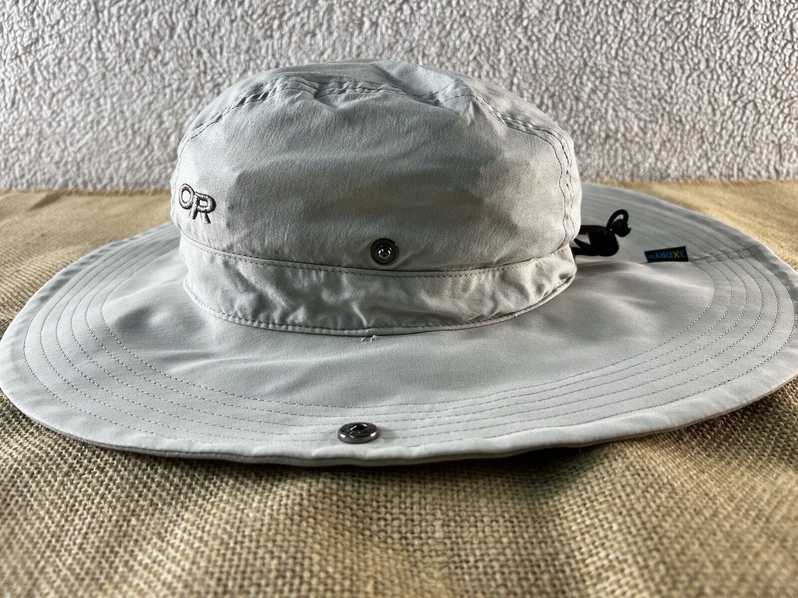 Picture 2 of 10