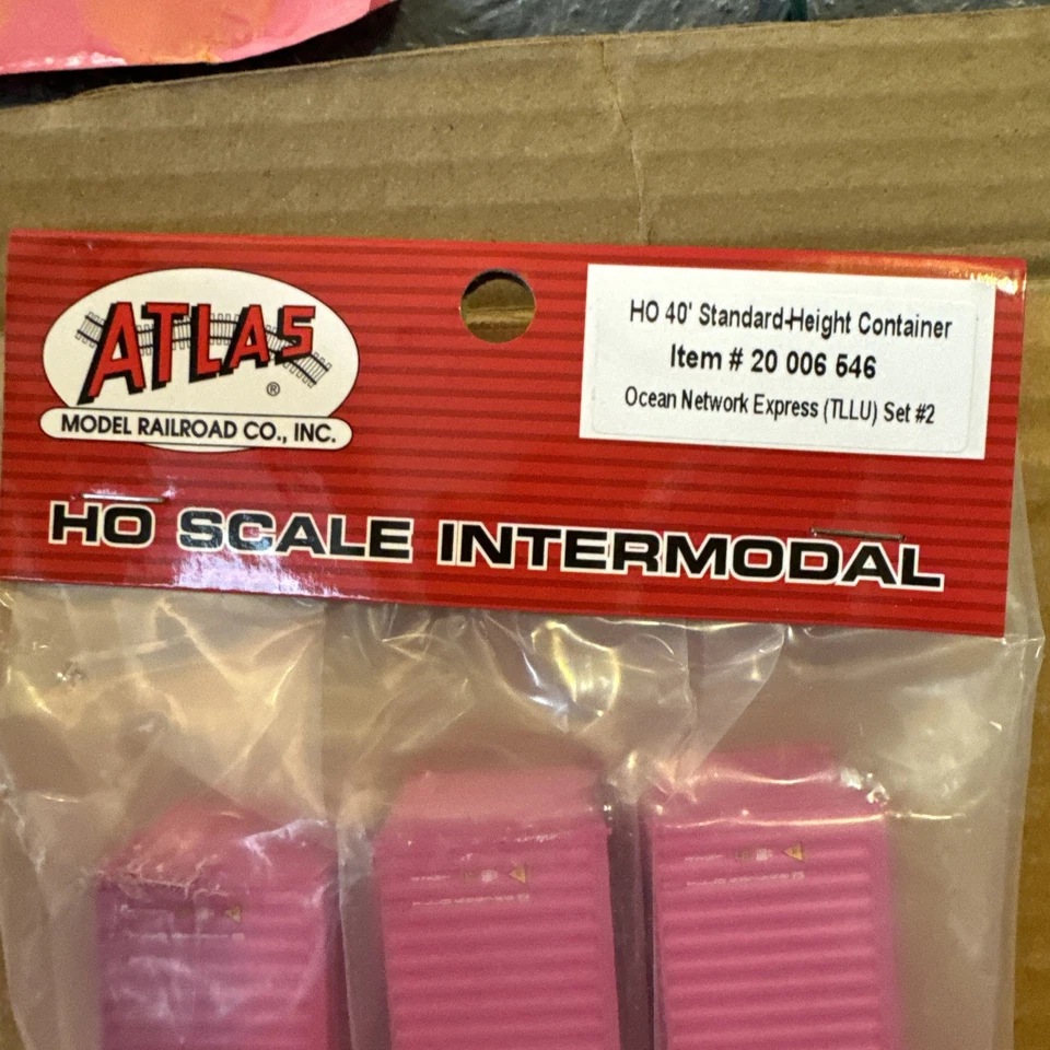 HO Atlas 20006546 Ocean Network Express ONE 40' Standard Container 3-Pack Set #2 - Image 3 of 4