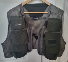 Patagonia Men's Mesh Master II Vest For Fly Fishing - Medium - Only Worn 1 Time