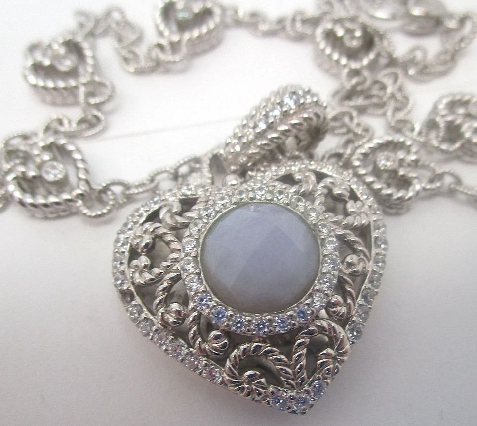 Colgante Judith Ripka Plata de Ley Azul Encaje Ágata Corazón y Elegante Cadena de Eslabones Foto 3 de 4