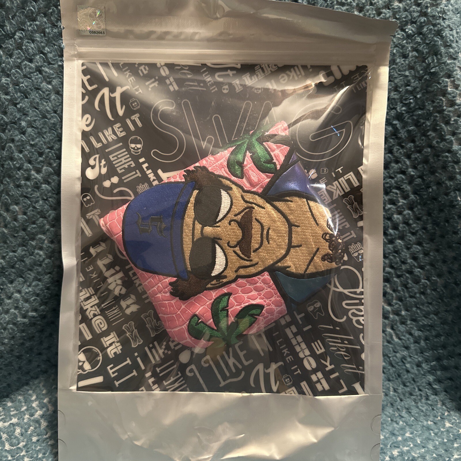 SWAG Golf Private Investigator Mallett Cover 2.0 Swagnum Pink Gator