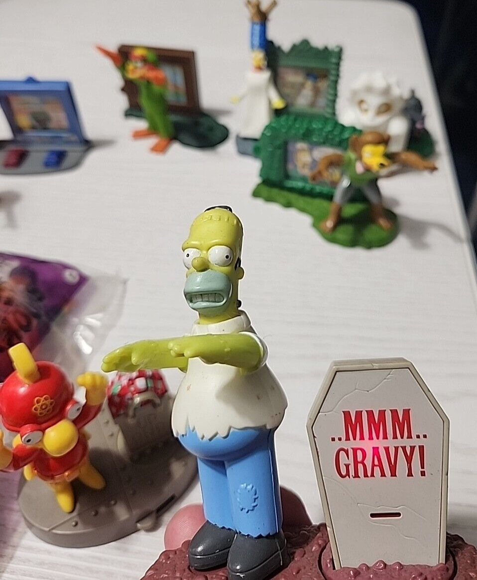 The Simpsons treehouse of horror Burger King Kids Toys 2001,2002 Lot Of 16